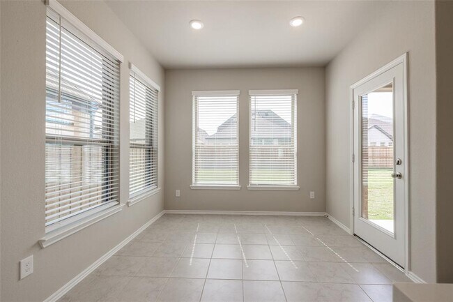 Building Photo - 13727 Magnolia Flint Dr