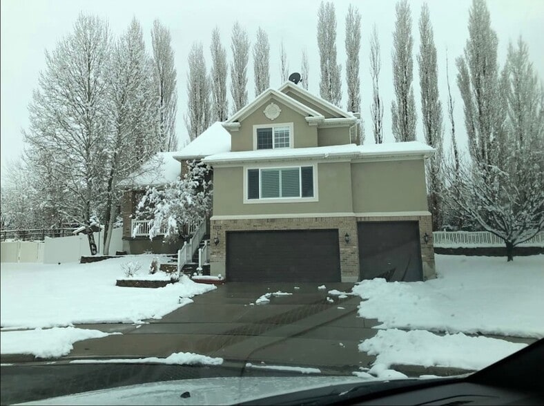 Building Photo - 1212 Hawberry Cir