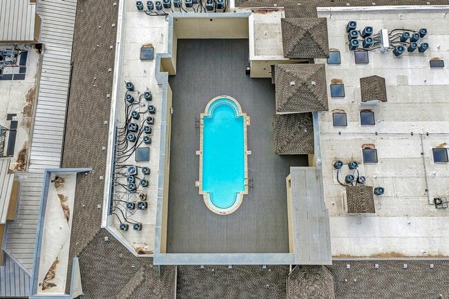 Building Photo - PRELEASE 8/15/25 WEST CAMPUS PENTHOUSE  2/2 + Loft, 2 parking