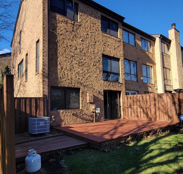 Building Photo - 8417 Canning Terrace