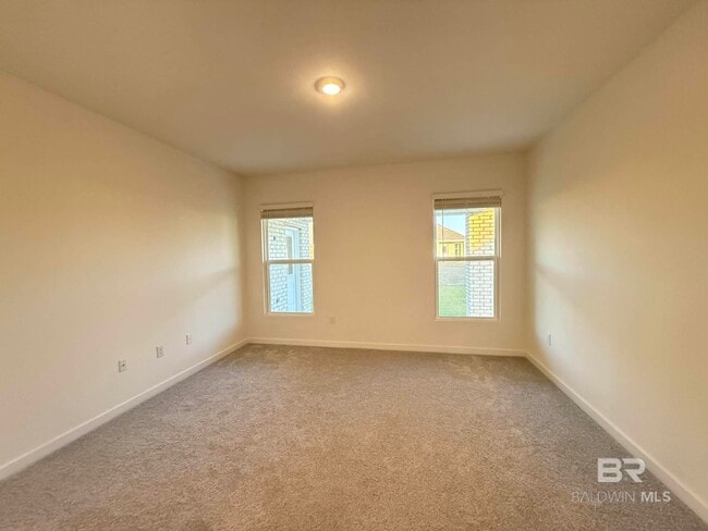 Building Photo - 19293 Maple Crest Loop