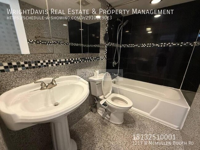 Building Photo - 1217 McMullen Booth Rd