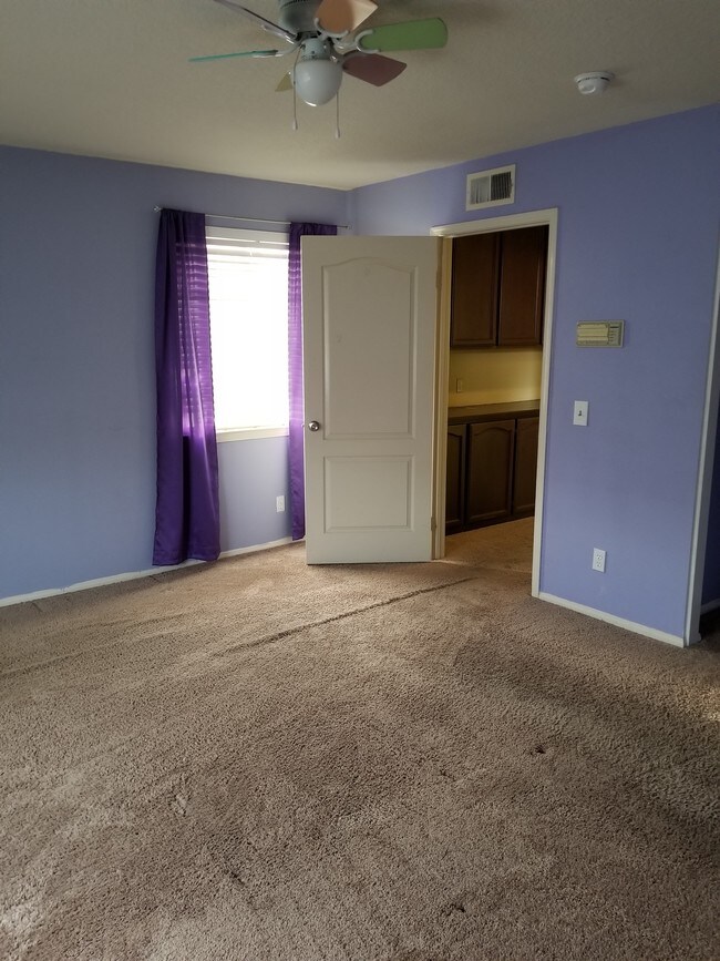 third bedroom upstairs - 19945 Eagle Ridge Ln