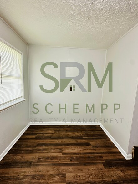 Building Photo - 5616 Lagoona Dr