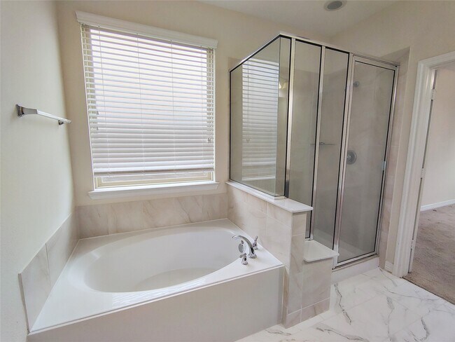 Building Photo - 10551 Paula Bluff Ln