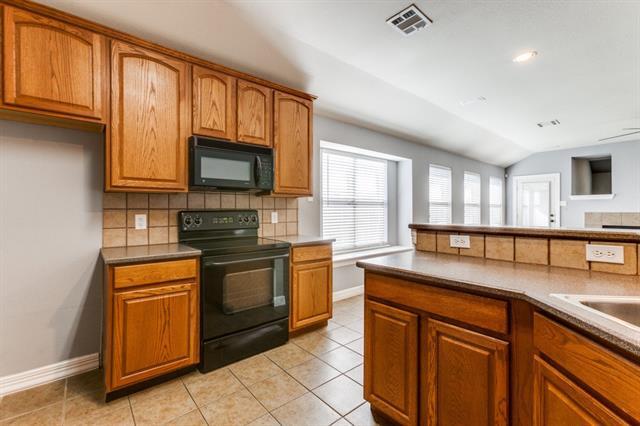 Building Photo - 4709 Brighton Dr