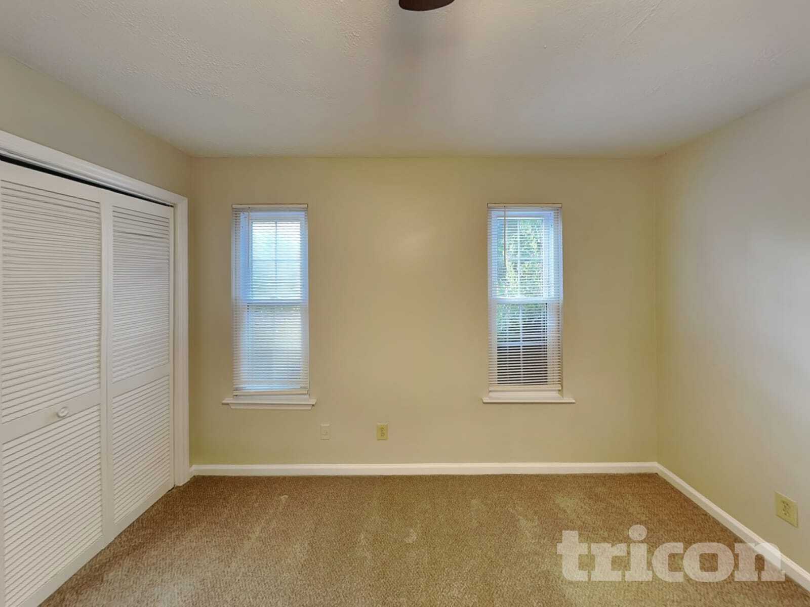 Building Photo - 623 Lockhart Ct NE