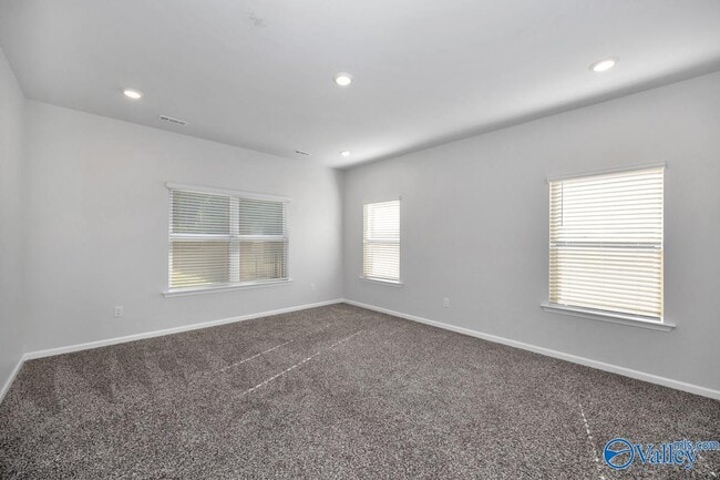 Building Photo - 157 High Leaf Dr