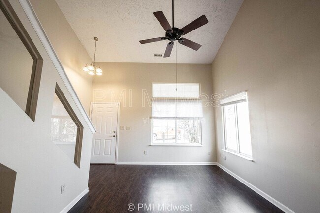 Building Photo - 2781 Grand Fir Dr