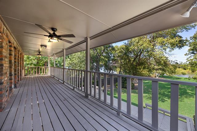 Building Photo - 2325 Clearview Ct