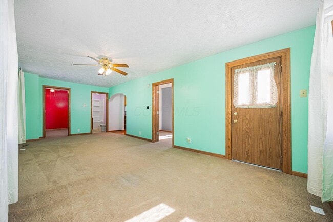 Building Photo - 334 Lancaster Pike