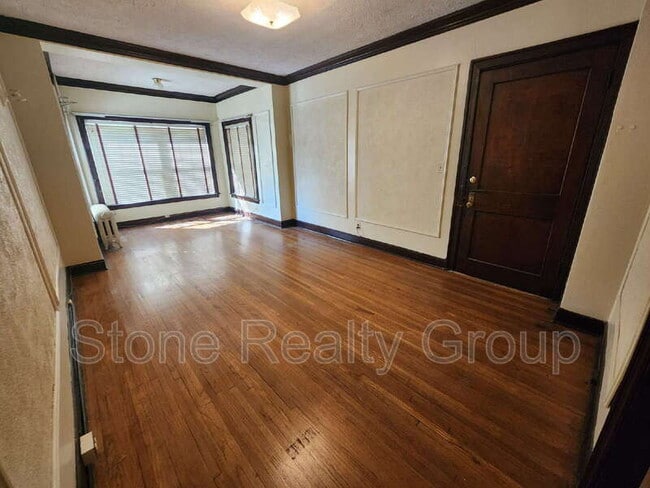 Building Photo - 525 S 6th St