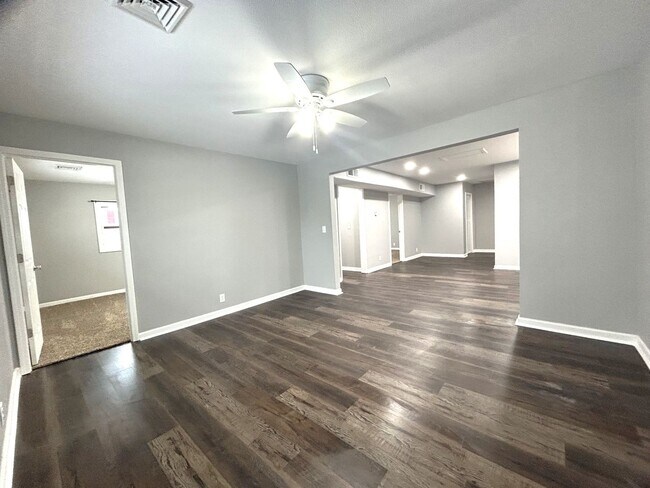 Building Photo - 2941 S 10th St