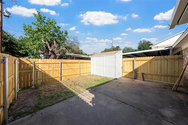 Building Photo - 300 Mill Creek Cir