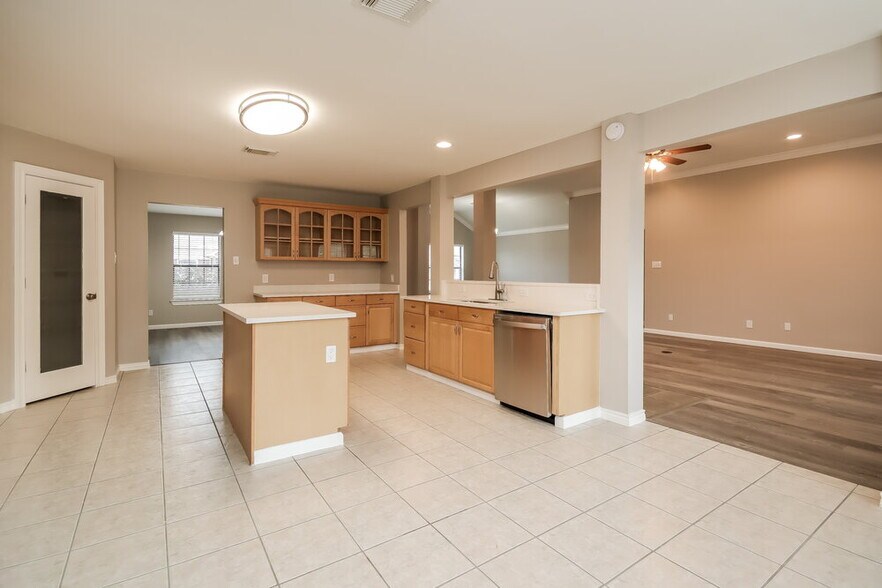 Building Photo - 410 Wisdom St