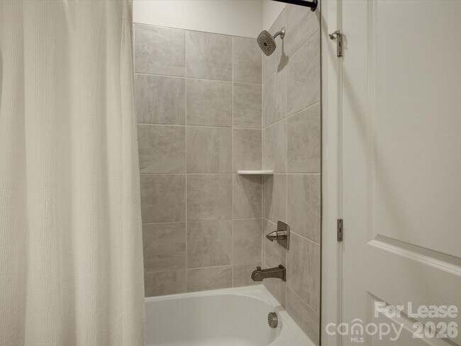 Building Photo - 6112 Station Crossing Ave