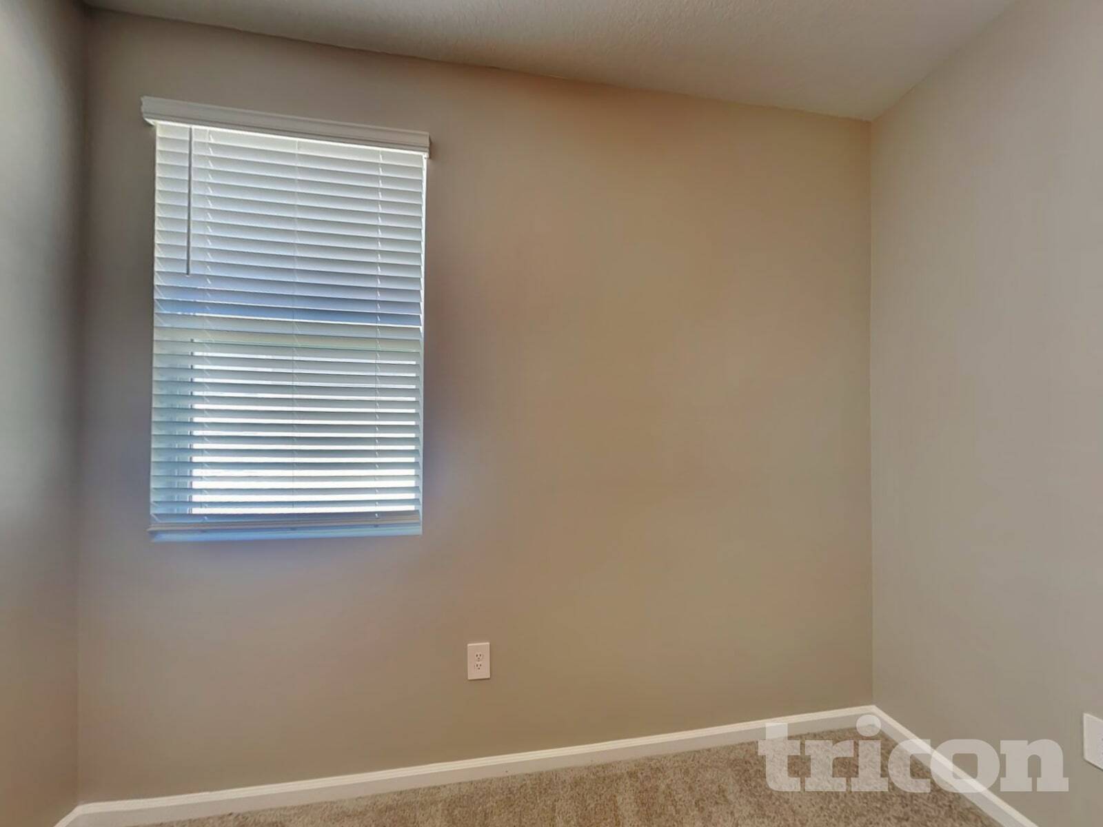 Building Photo - 743 Honeyrock St