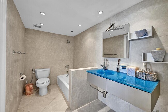 Building Photo - 3590 S Ocean Blvd