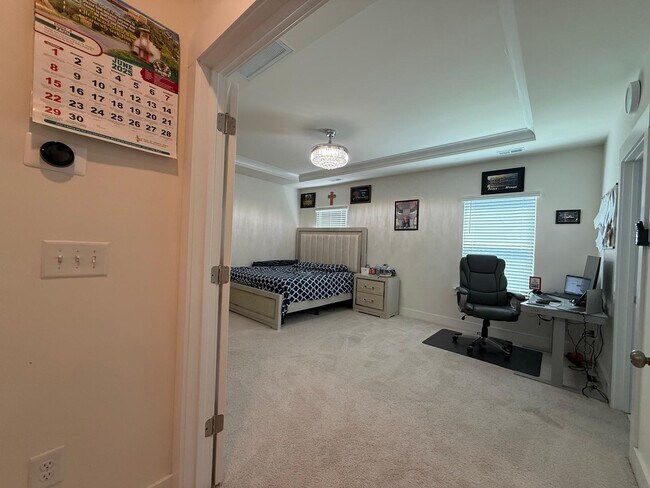 Building Photo - 113 Gabbro Pl