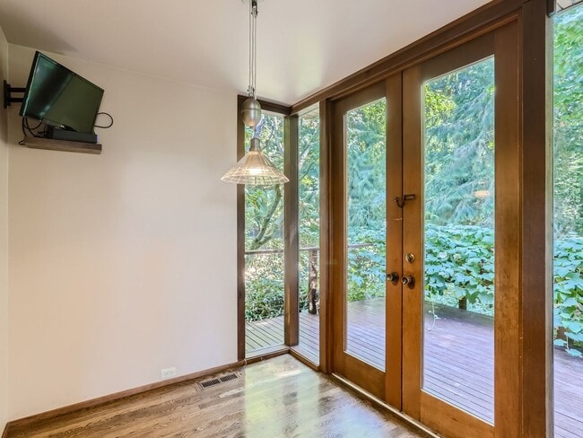 Building Photo - 4bd/3ba Kirkland House