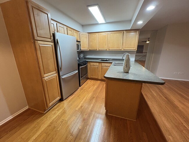 Building Photo - 1142 W Inverrary Ln