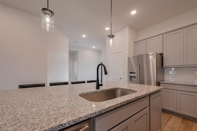 Building Photo - 16331 Verbena Glen Dr