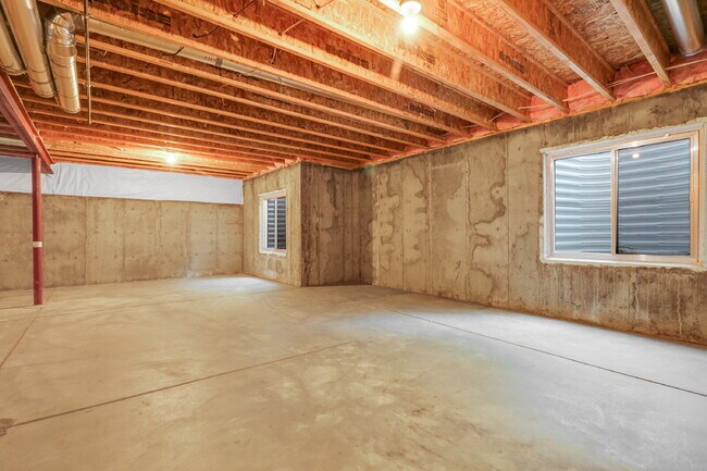 Building Photo - $2,640.95- 3 Bed, 3 Bath Townhome in Aurora with Central AC, In Unit Laundry and Patio Space!