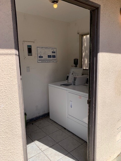 Building Photo - BEAUTIFUL 2STORY 2BD 1.5BA TOWNHOME STYLE UNIT