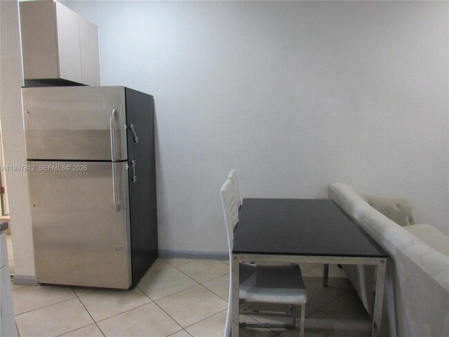 Building Photo - 15900 SW 54th Pl