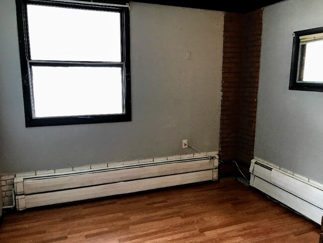Building Photo - 149 E Gilman St