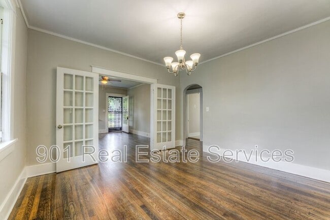 Building Photo - 498 Lundee St