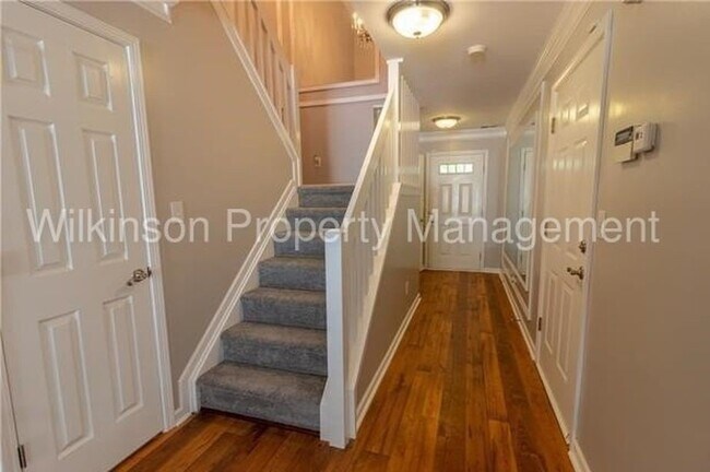 Building Photo - Gorgeous 2Bd/2.5 Bth Townhome in Ballantyne