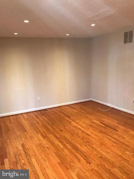 Building Photo - 3288 Wyndale Ct