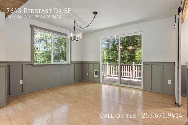 Building Photo - 7643 Redstart Dr SE