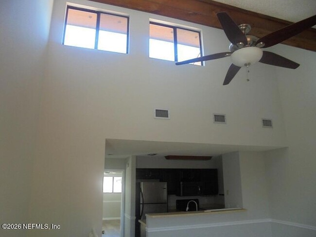 Building Photo - 319 Second St