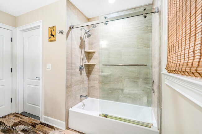 Building Photo - 909 Brookside Ave