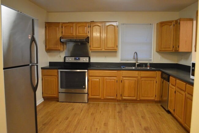 Building Photo - 17129 Briardale Rd