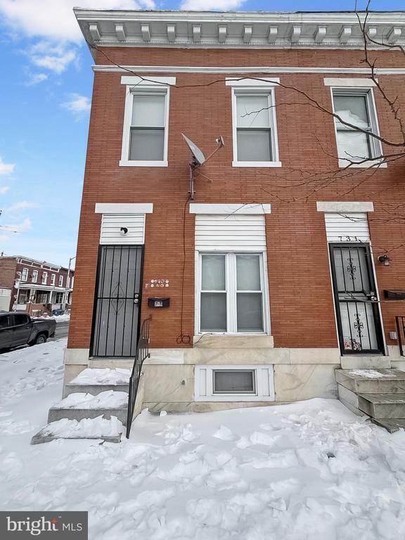 Building Photo - 733 N Linwood Ave