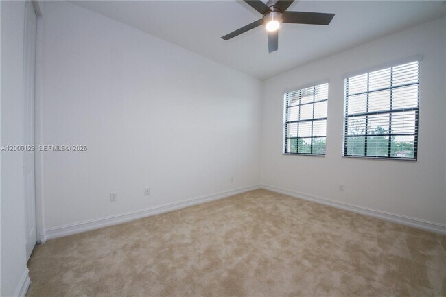 Building Photo - 106 SW 127th Terrace