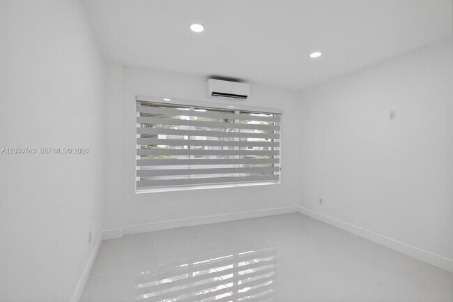 Building Photo - 8875 SW 62nd Terrace
