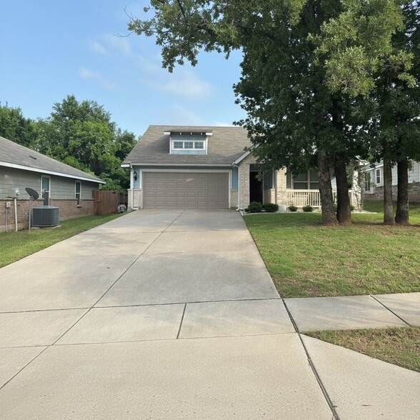 Building Photo - 337 Daleview Dr
