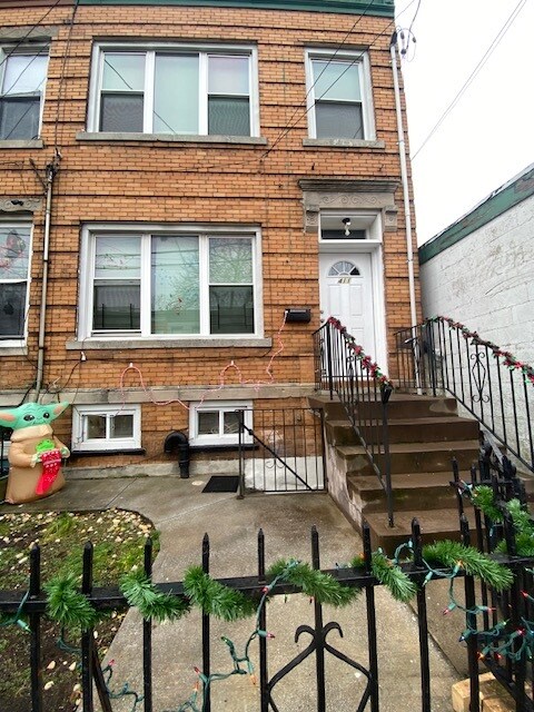 Primary Photo - 411 Woodlawn Ave