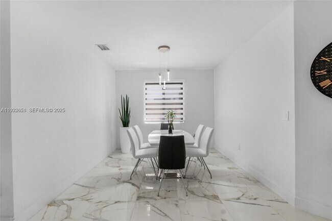 Building Photo - 11939 SW 241 Ter