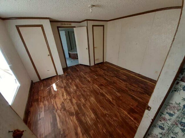Building Photo - 65 Garden Ridge Dr