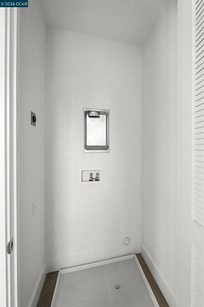 Building Photo - 2802 Chattelton Ln., San Pablo