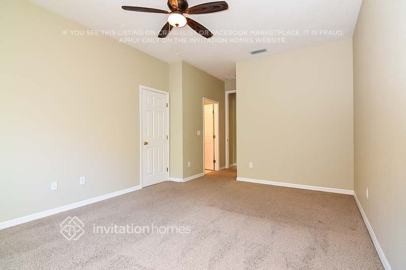 Building Photo - 7610 Wood Violet Dr