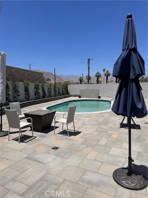 Building Photo - 43815 Marigold Dr