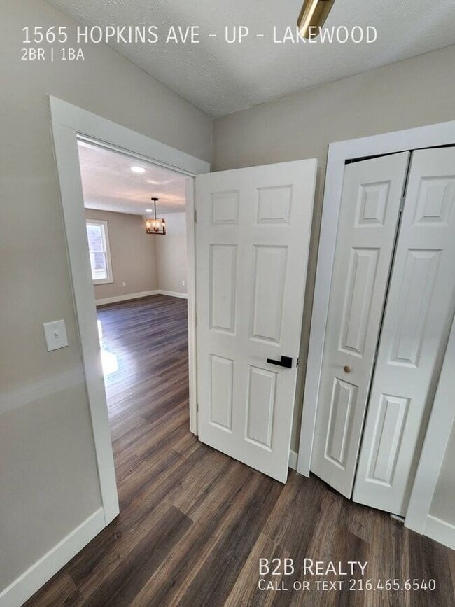 Building Photo - 1565 Hopkins Ave