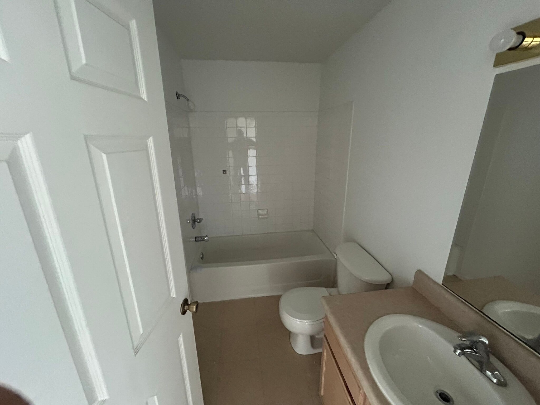 Building Photo - 631 Hope St