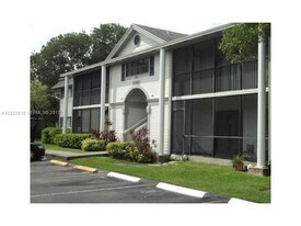 Building Photo - 468 NE 206th Ln